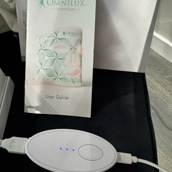 Contour LED Face Mask - Picture 4 of 16